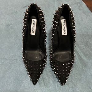 Steve Madden Luiza Pointed Toe Silver & Black Spiky Heels Sz 7